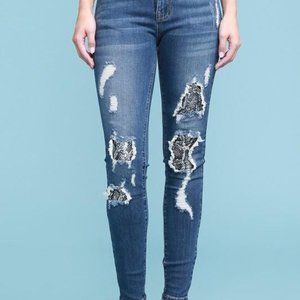 Judy Blue SNAKE PYTHON PATCH SKINNY JEANS